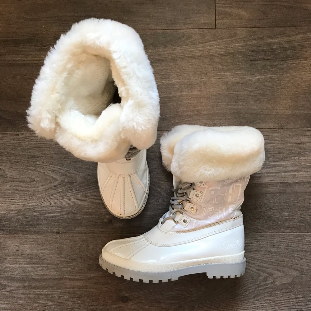 Coach “Leonora” Monogram White Light Pink Winter Boots Fur Size 6